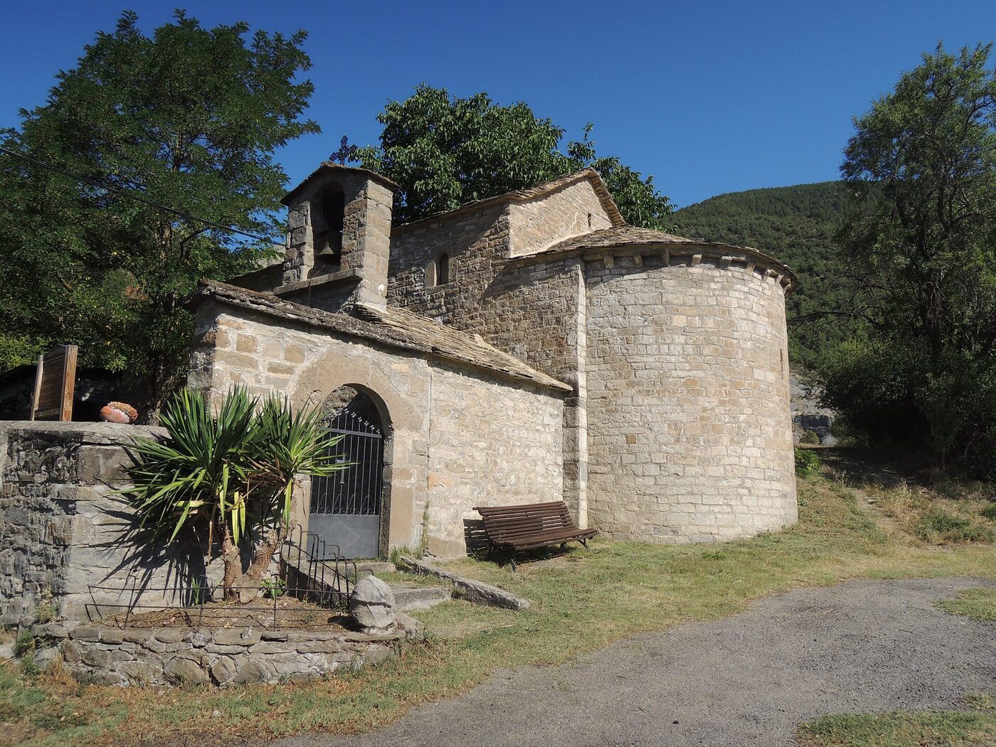 Iglesia de San Andrés en Sabiñánigo