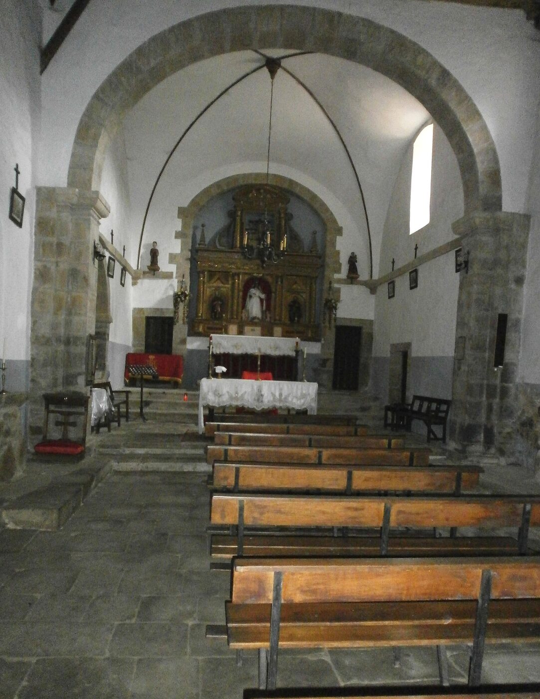 Iglesia de la Virgen de Bendueños en Lena