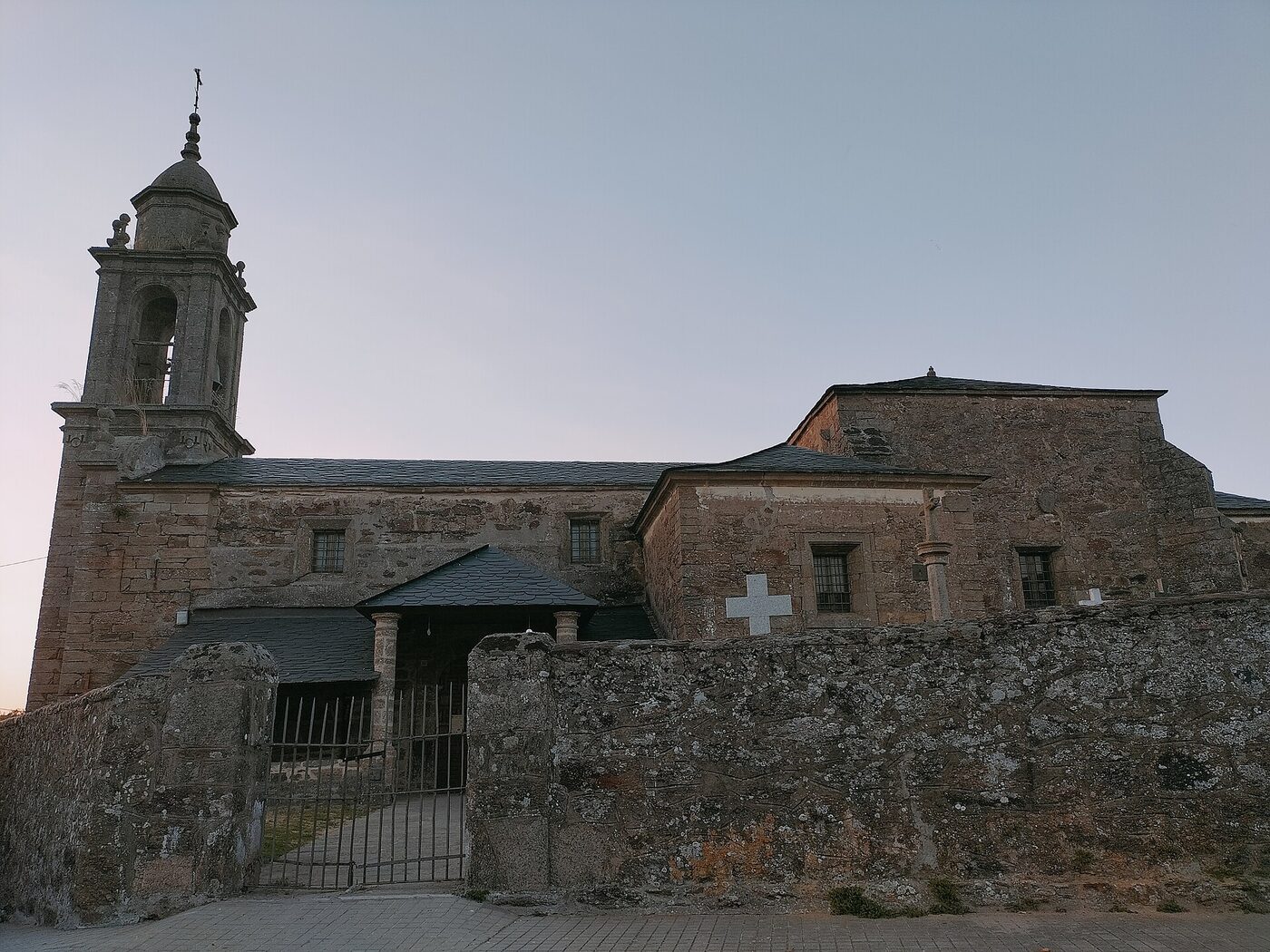 Iglesia de la Virgen de las Candelas de Cernadilla en Cernadilla