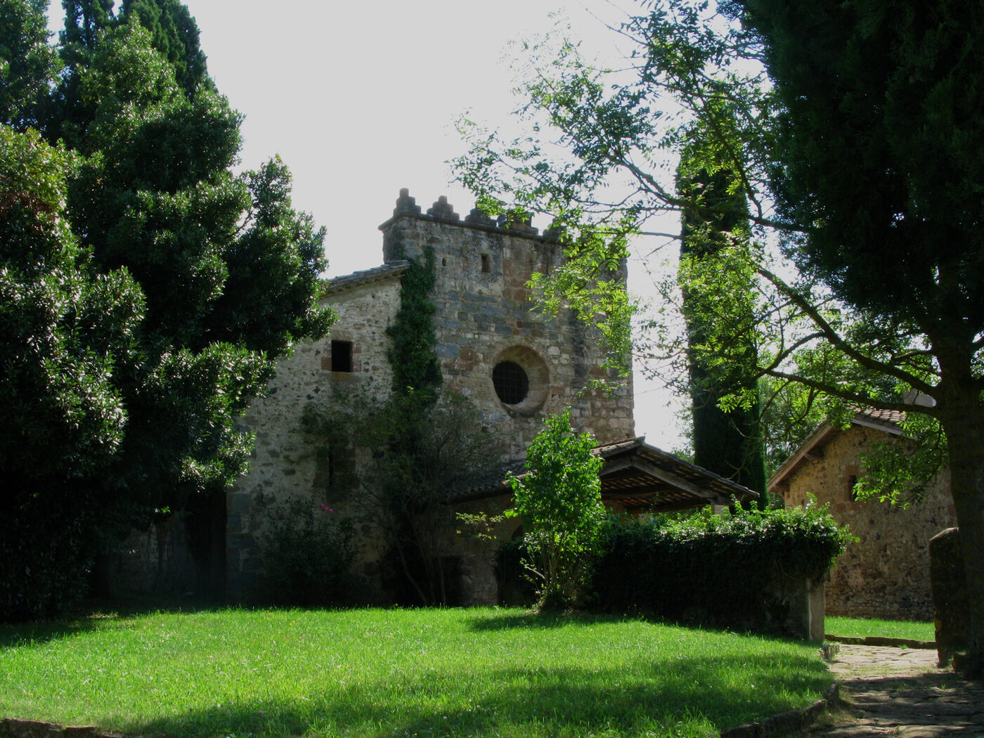 Sant Iscle en Sant Feliu de Pallerols