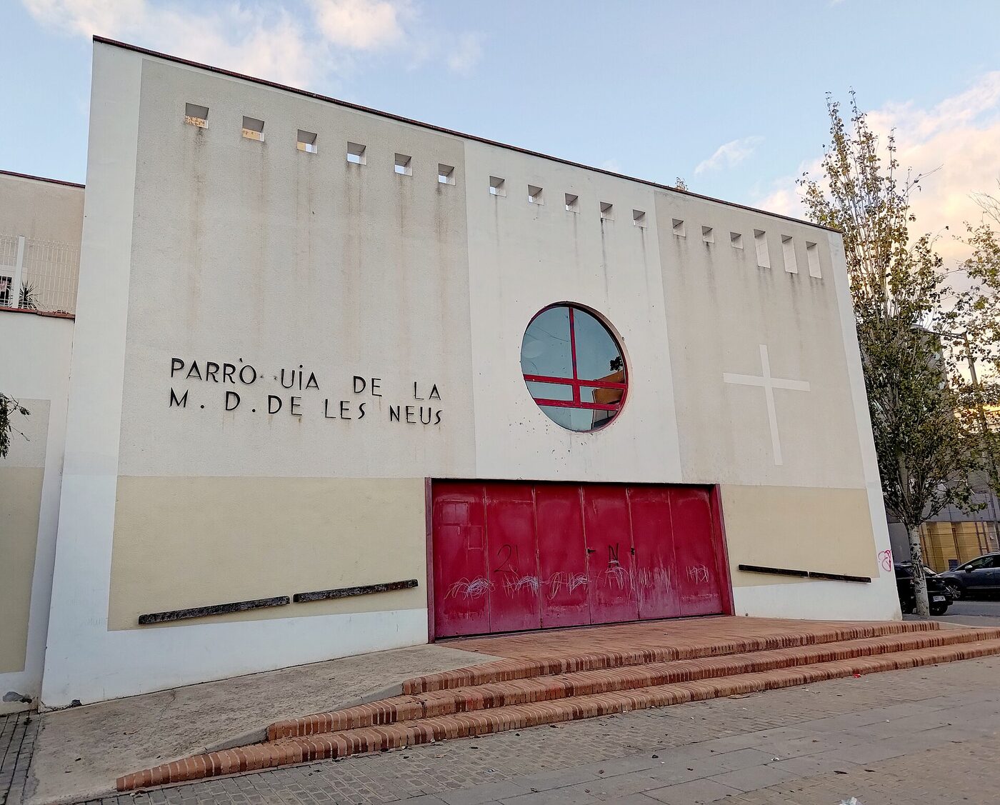Parroquia Mare de Deu de les Neus en Sant Adrià de Besòs