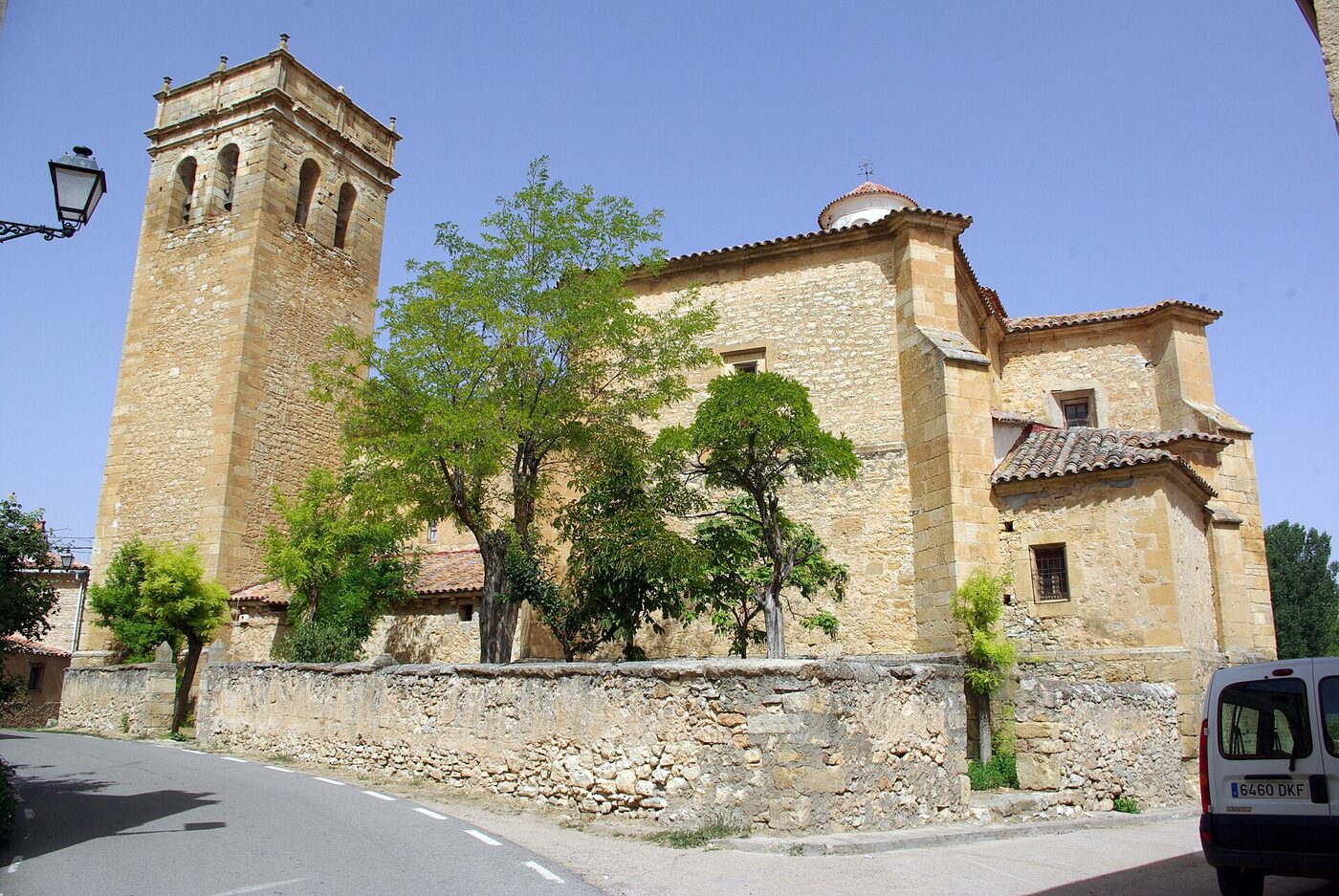 Iglesia de San Bartolomé en Tartanedo
