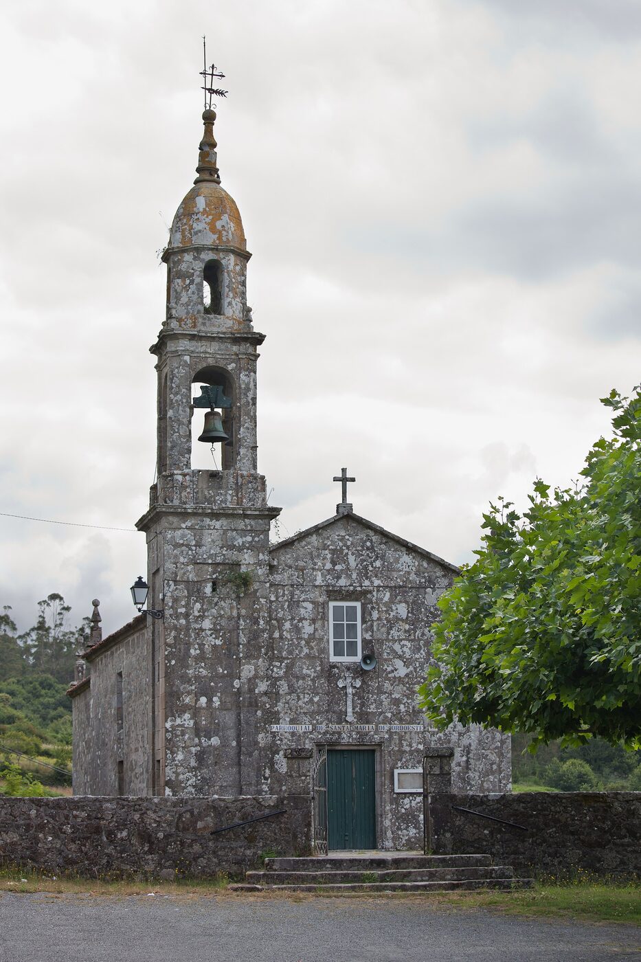 Igrexa de Santa María de Ordoeste en A Baña