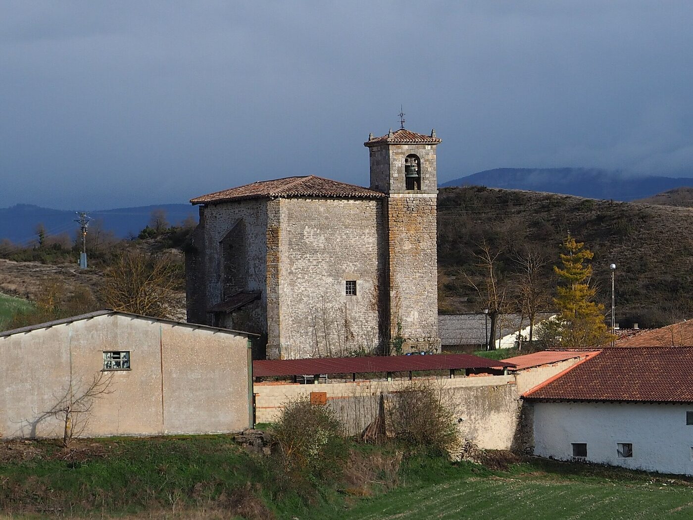 Iglesia de San Pedro en Barrundia