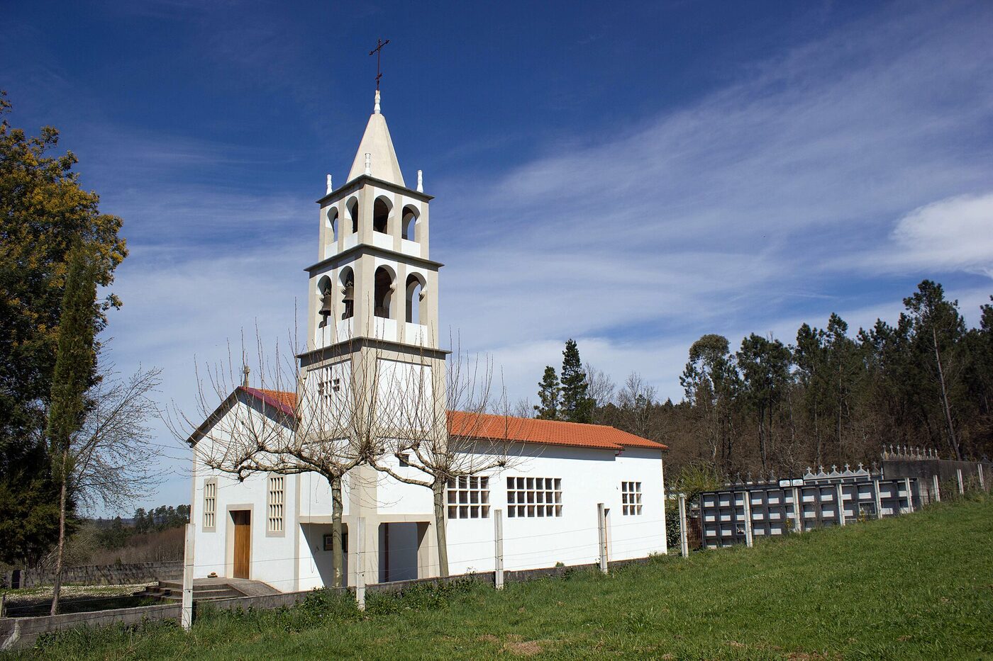 Igrexa Nova de San Pedro de Viñós en Arzúa