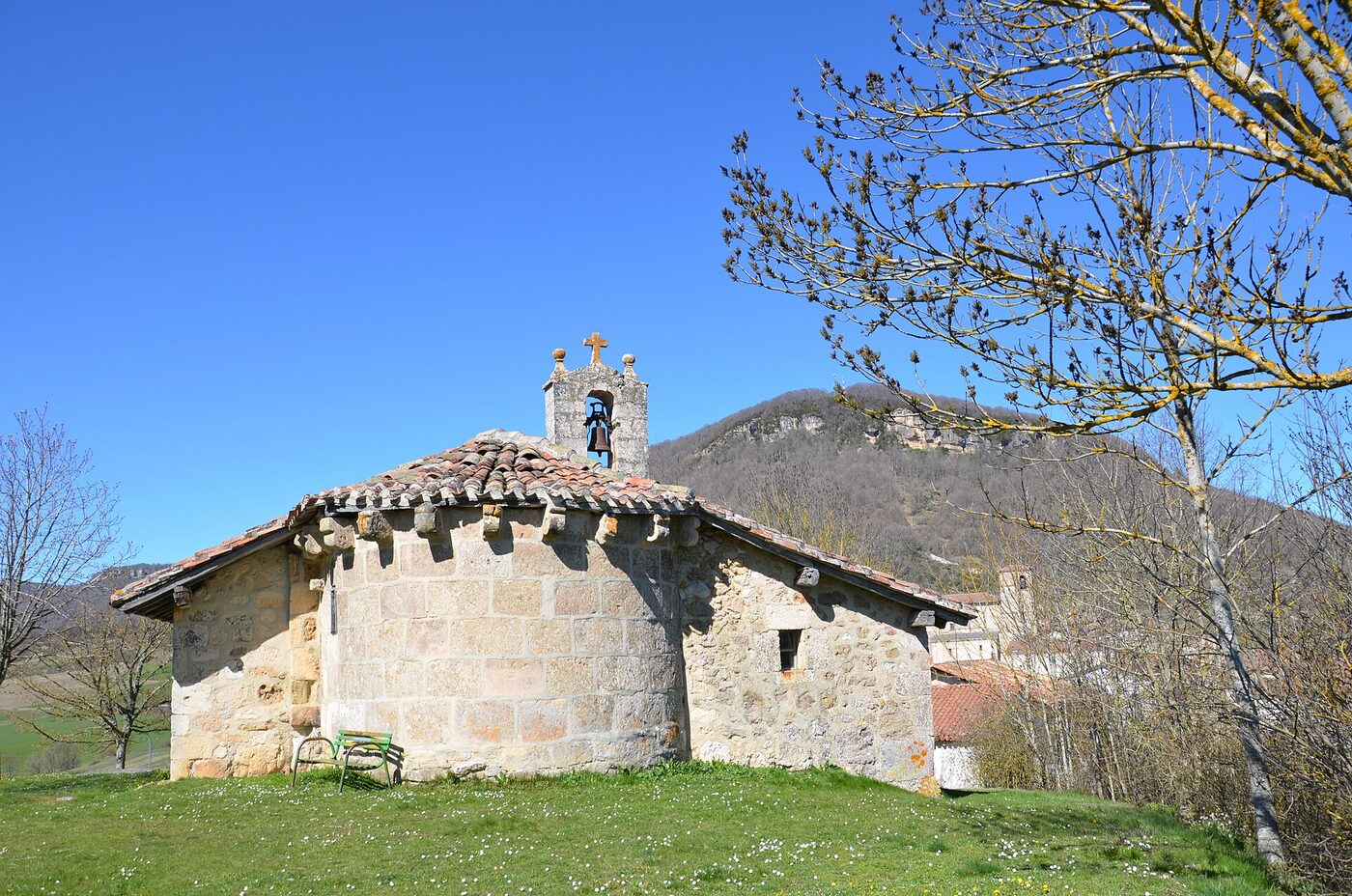 Elizmendiko Andra Maria baseliza en Valle de Arana