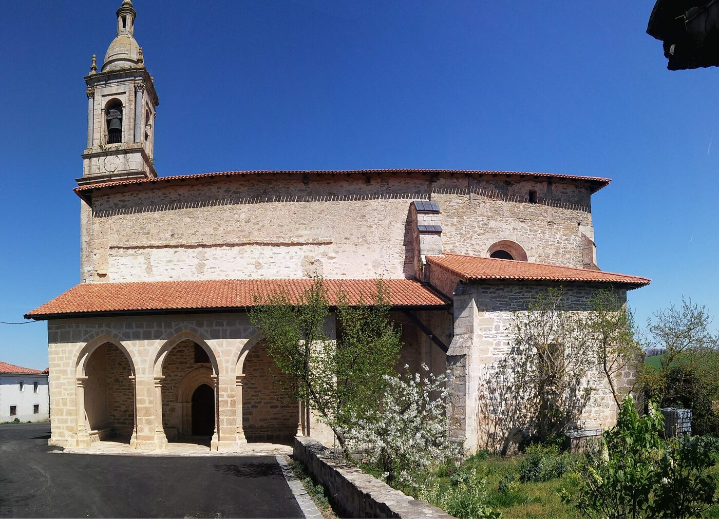 Iglesia de San Bartolomé en San Millán