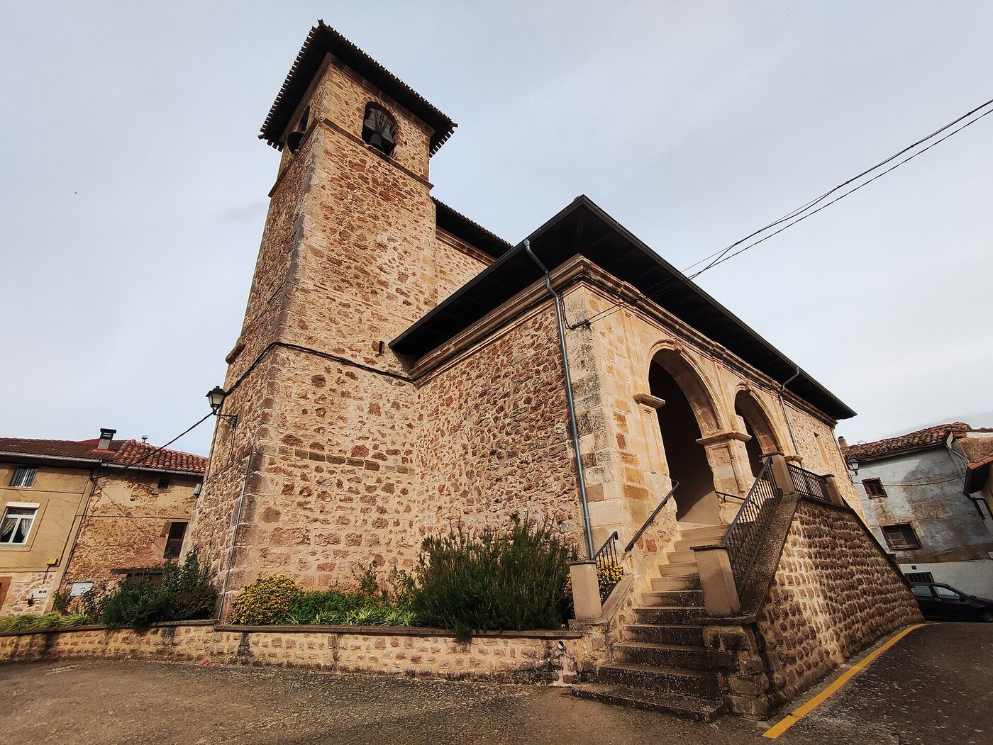 Santa Koloma eliza en Bernedo