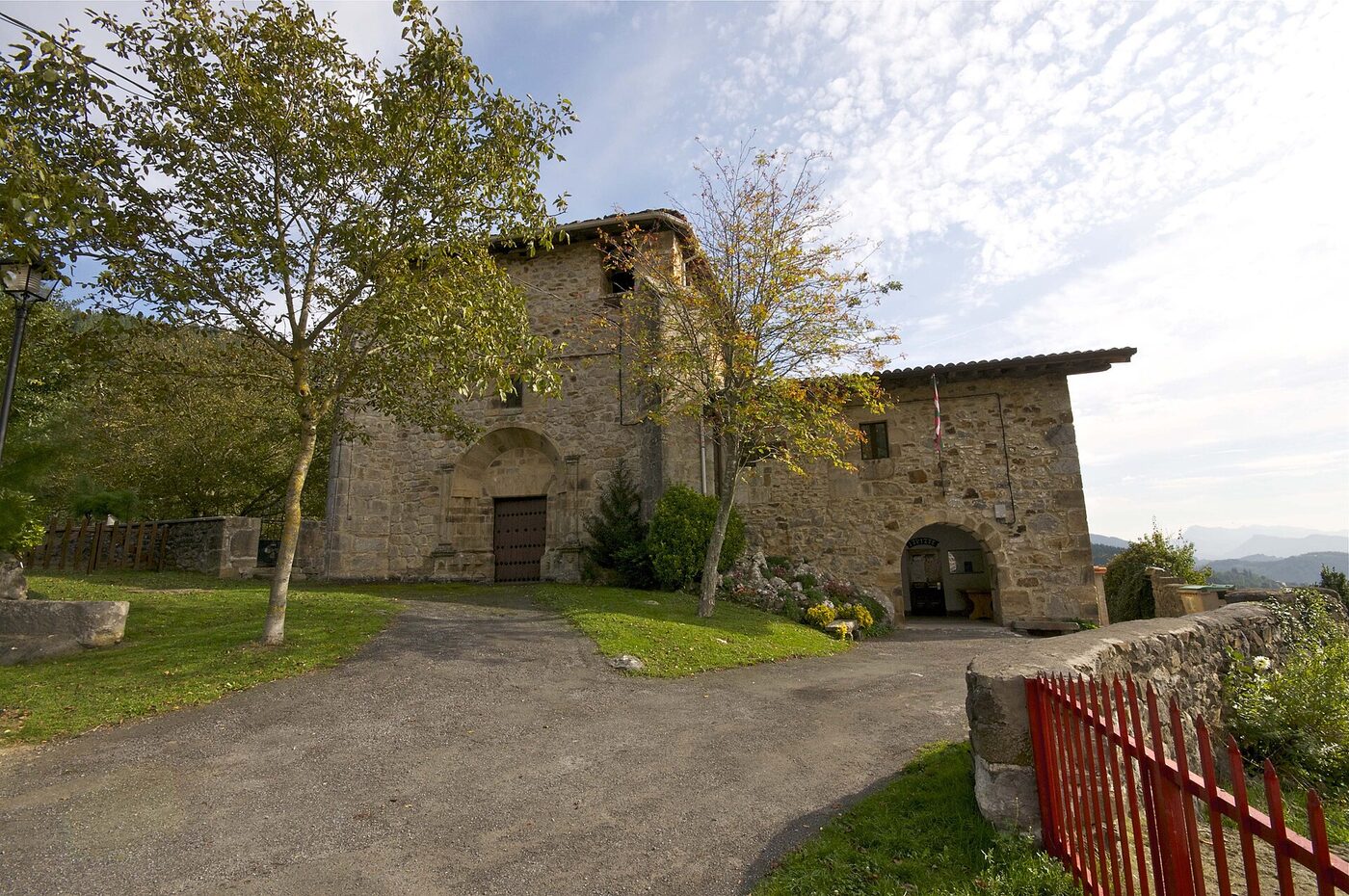 iglesia de San Millán en Aramayona