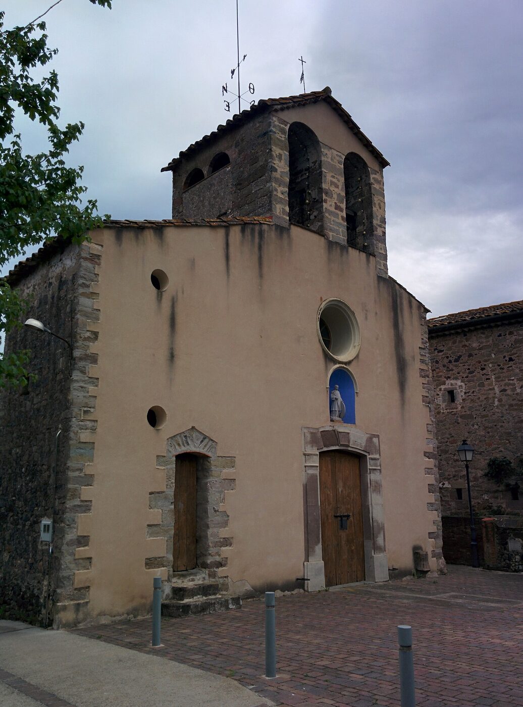 Sant Vicenç de Sallent en Santa Pau