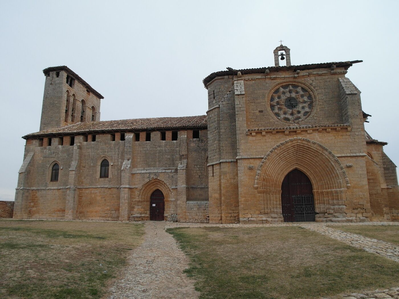Iglesia de Nuestra Señora de los Reyes en Grijalba