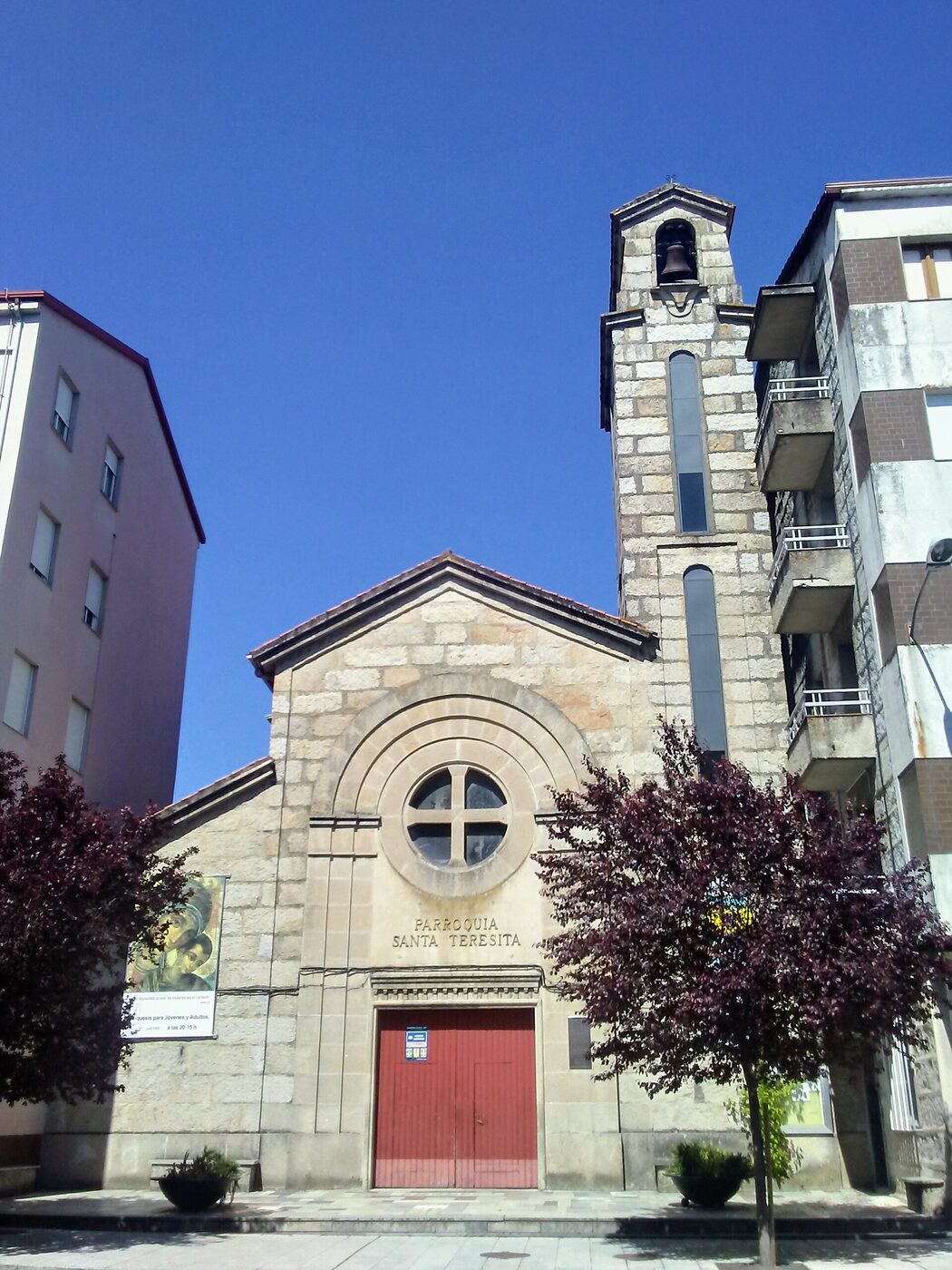 Igrexa de Santa Tareixa de Lisieux do Vinteún en Ourense