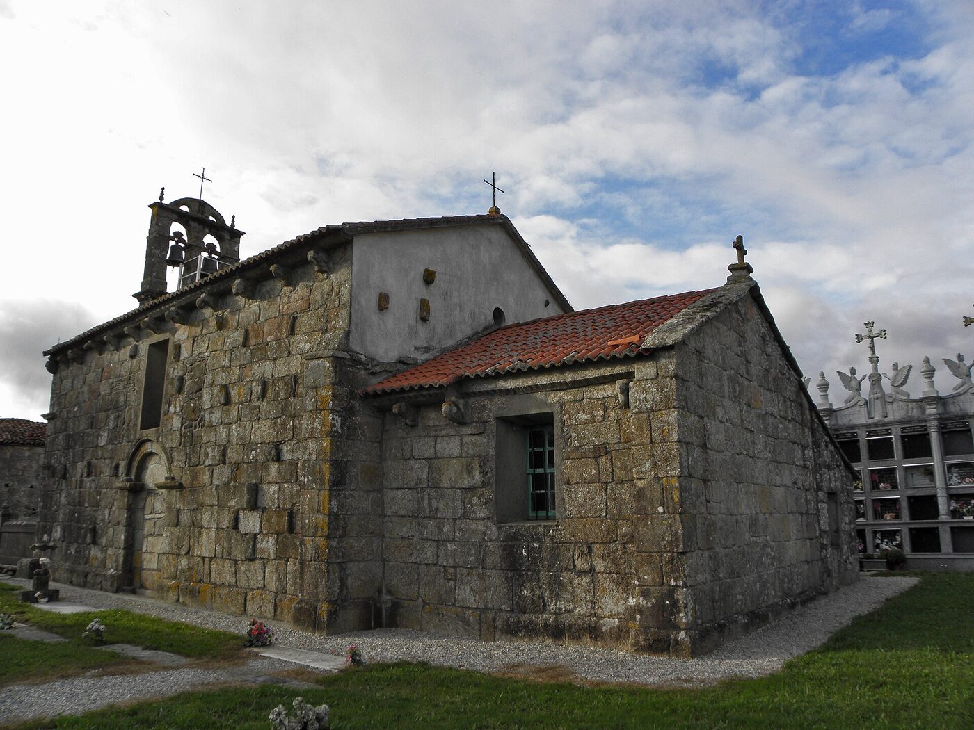 Igrexa de Santa Mariña das Maroñas en Mazaricos
