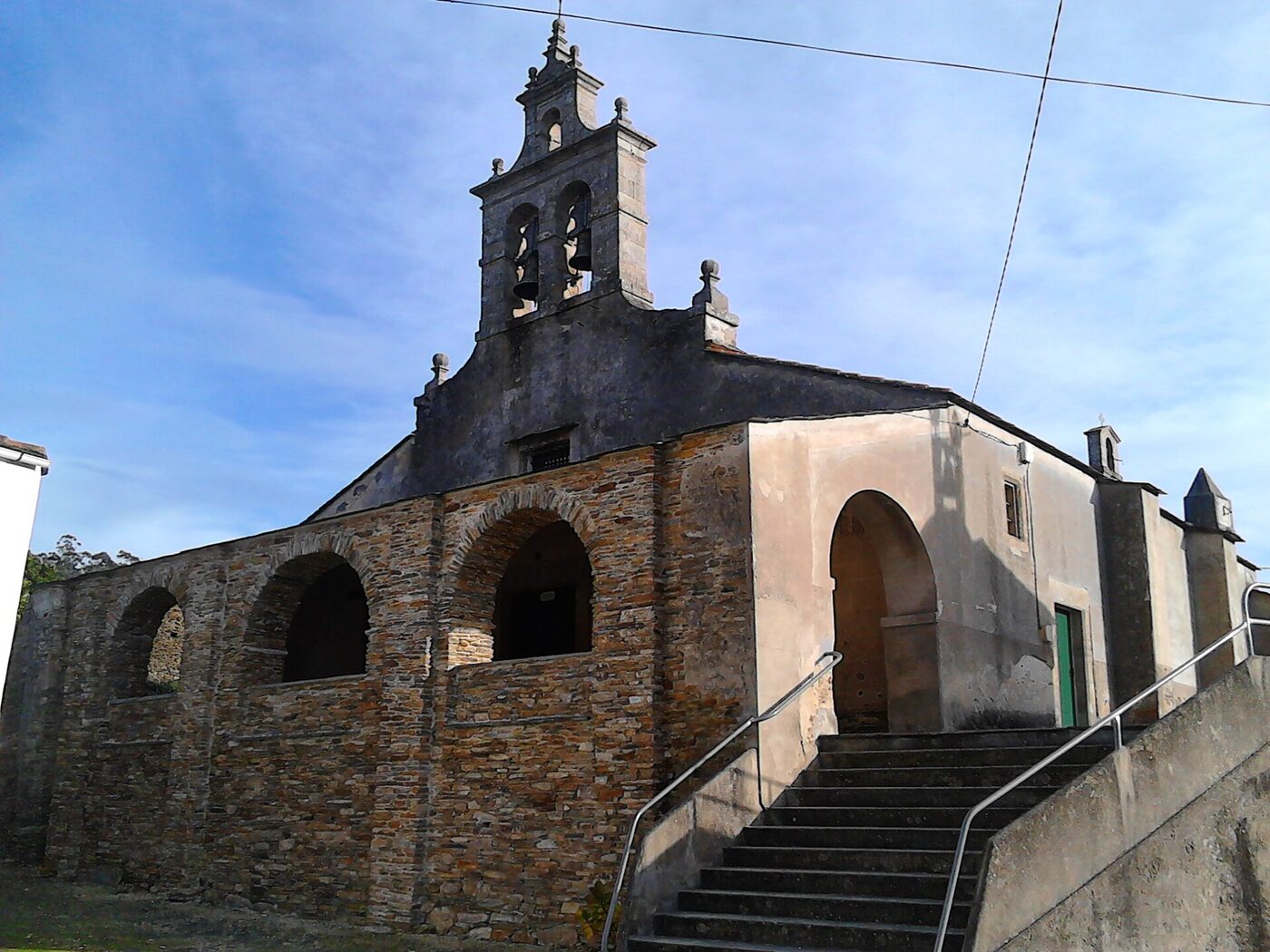 Igrexa de San Vicente de Cubelas en Ribadeo