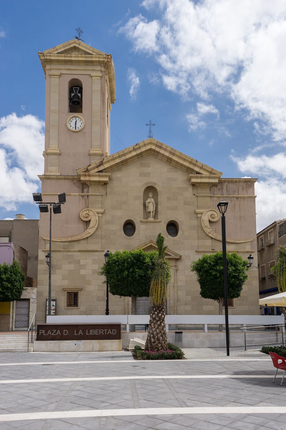 Iglesia de Santiago Apóstol en Lorquí