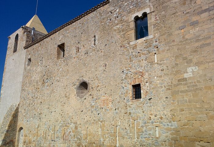 Església i Castell de Sant Feliu de Calabuig