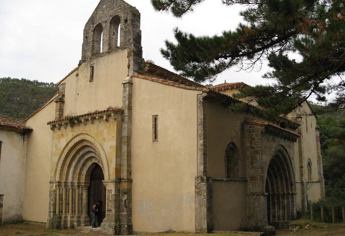 Iglesia de San Antolín de Bedón