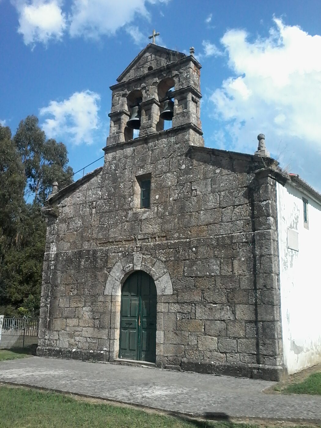 Igrexa de Santa María de Vigo en Cambre