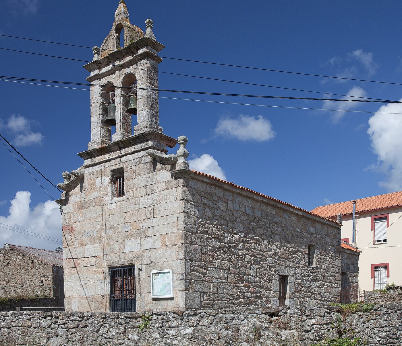 Igrexa de Santo Estevo de Lires en Cee