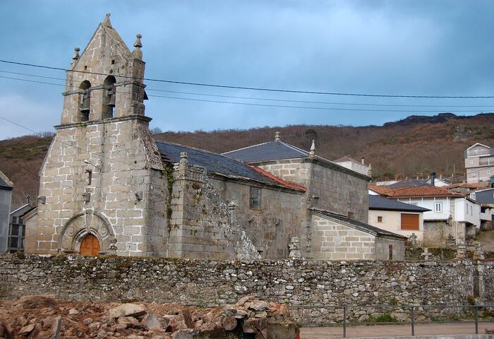 Igrexa de Santa María de Pixeiros