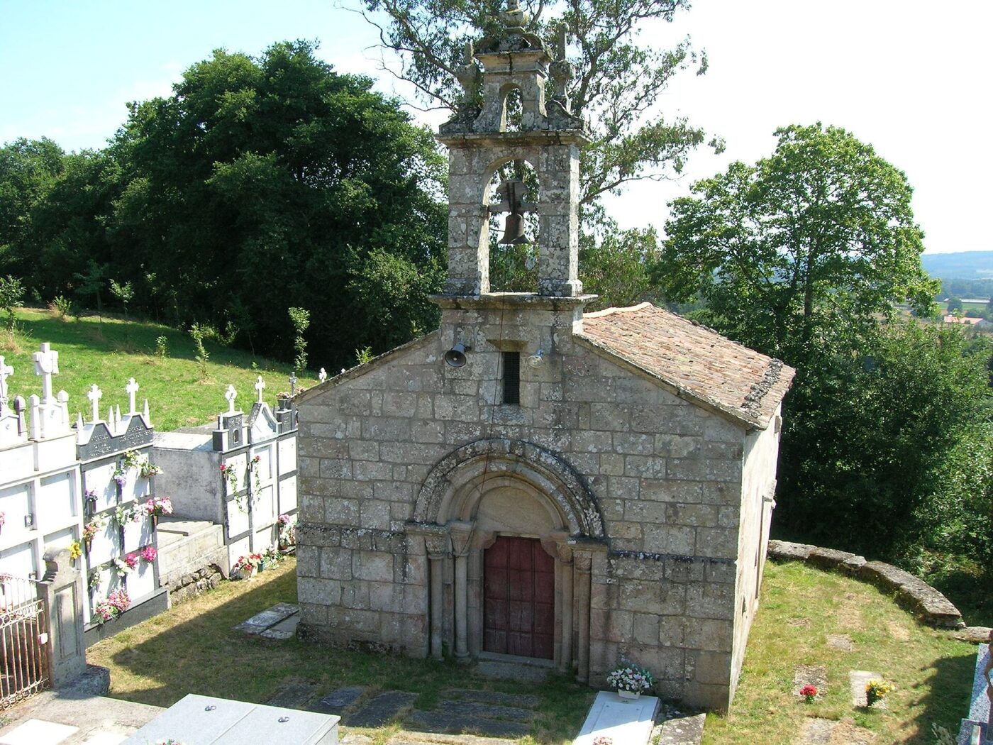 Igrexa de San Miguel de Coence en Palas de Rei