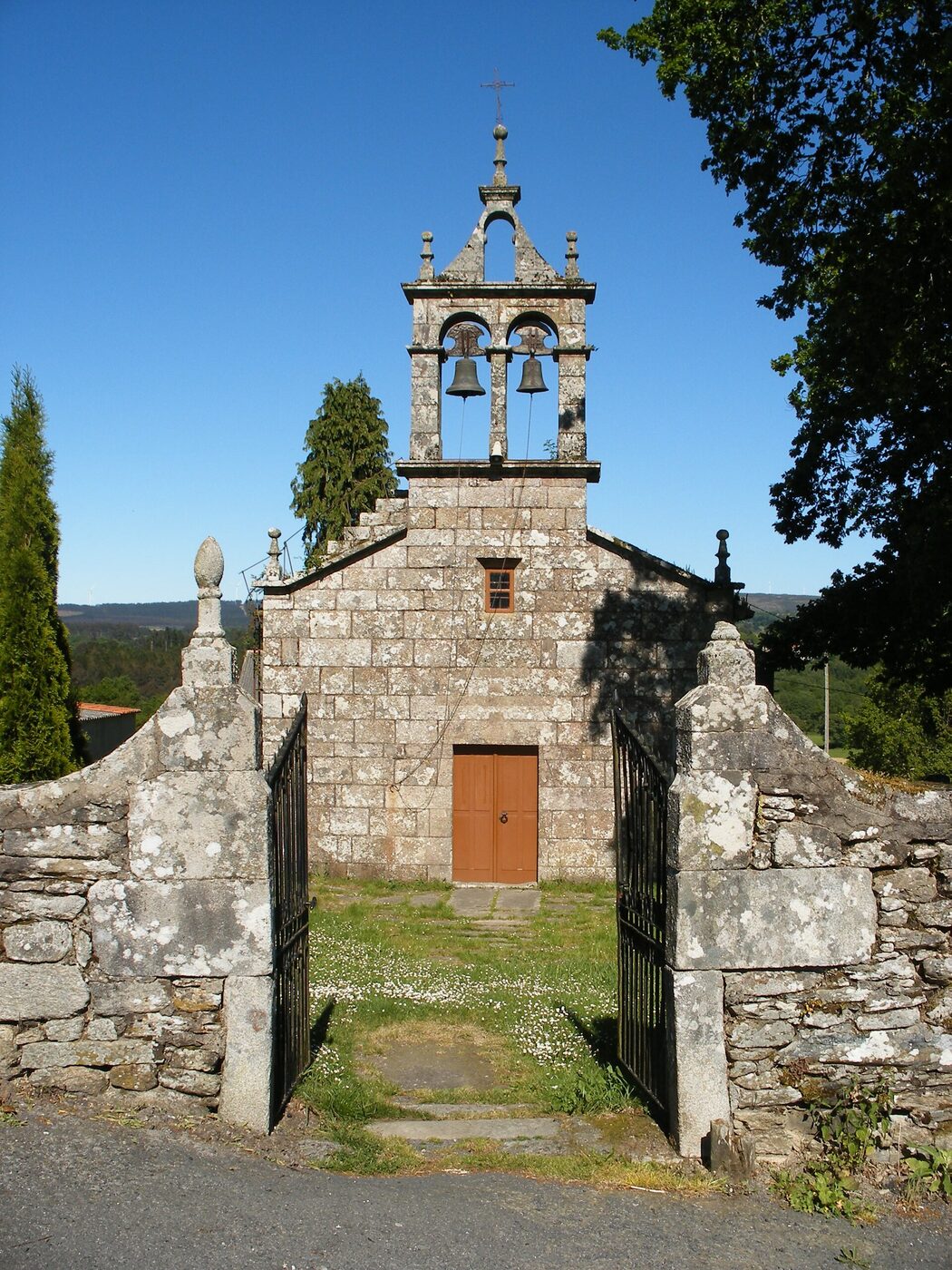 Igrexa de San Xiao de Grixalba en Sobrado
