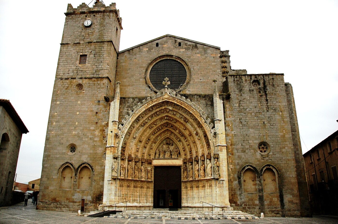 Basílica de Santa Maria en Castelló d'Empúries