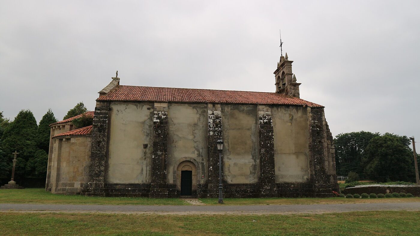 Igrexa de San Salvador de Bergondo en Carrio