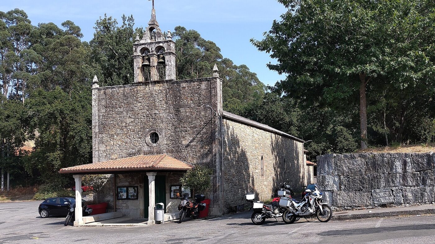 Igrexa de Santa María de Castro en O Cabo da Cruz