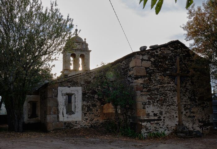 Igrexa de Santa María de Mones