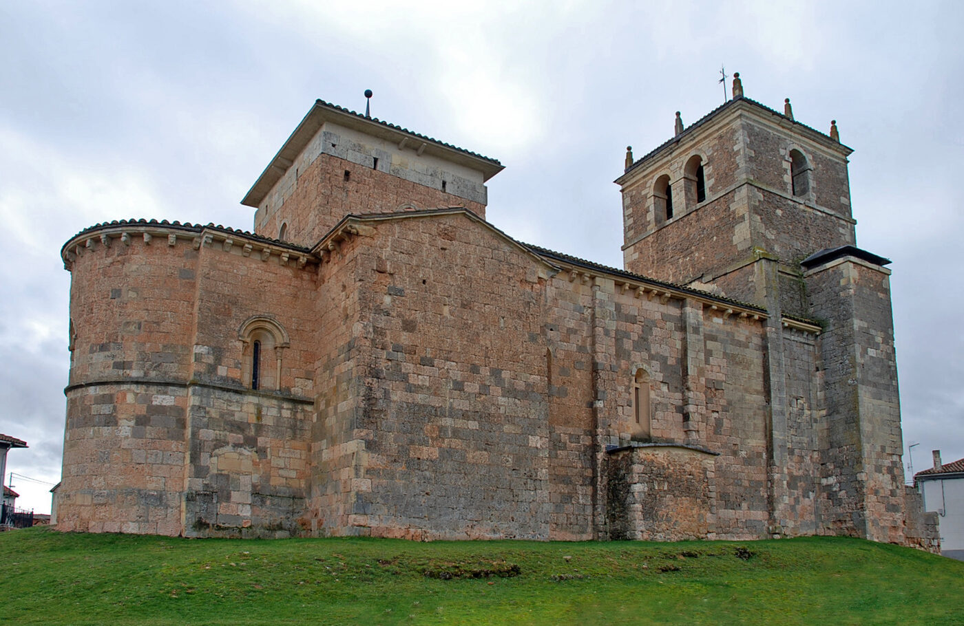 Iglesia de San Lorenzo en Páramo de Boedo