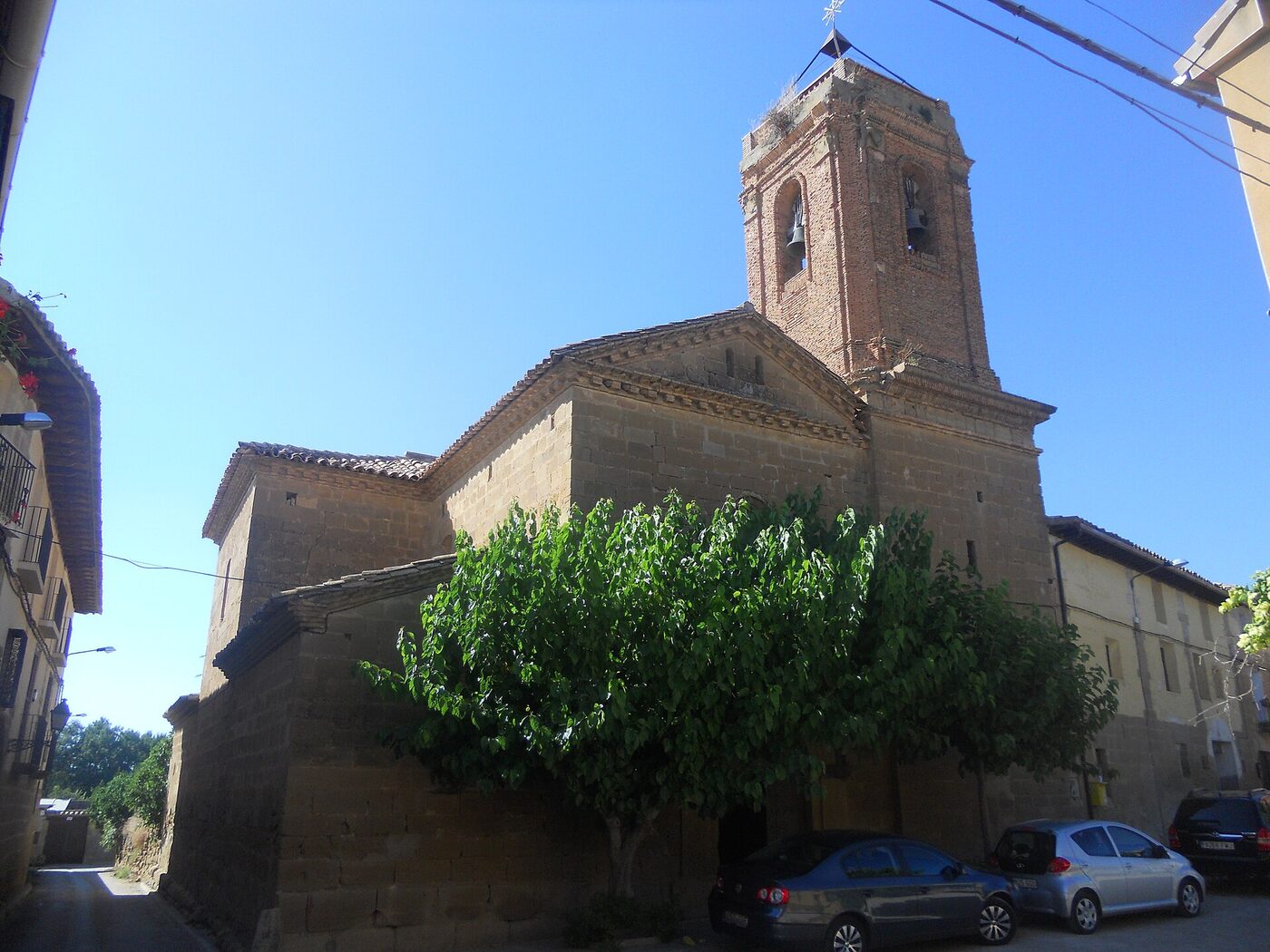 Iglesia de la Natividad de Nuestra Señora en Loporzano