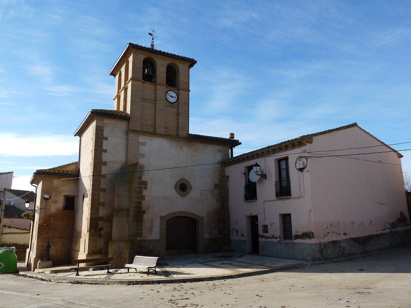 Iglesia de San Miguel en Vicién