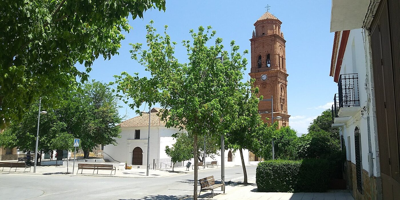 Iglesia de Nuestra Señora de la Anunciación en Cogollos de Guadix