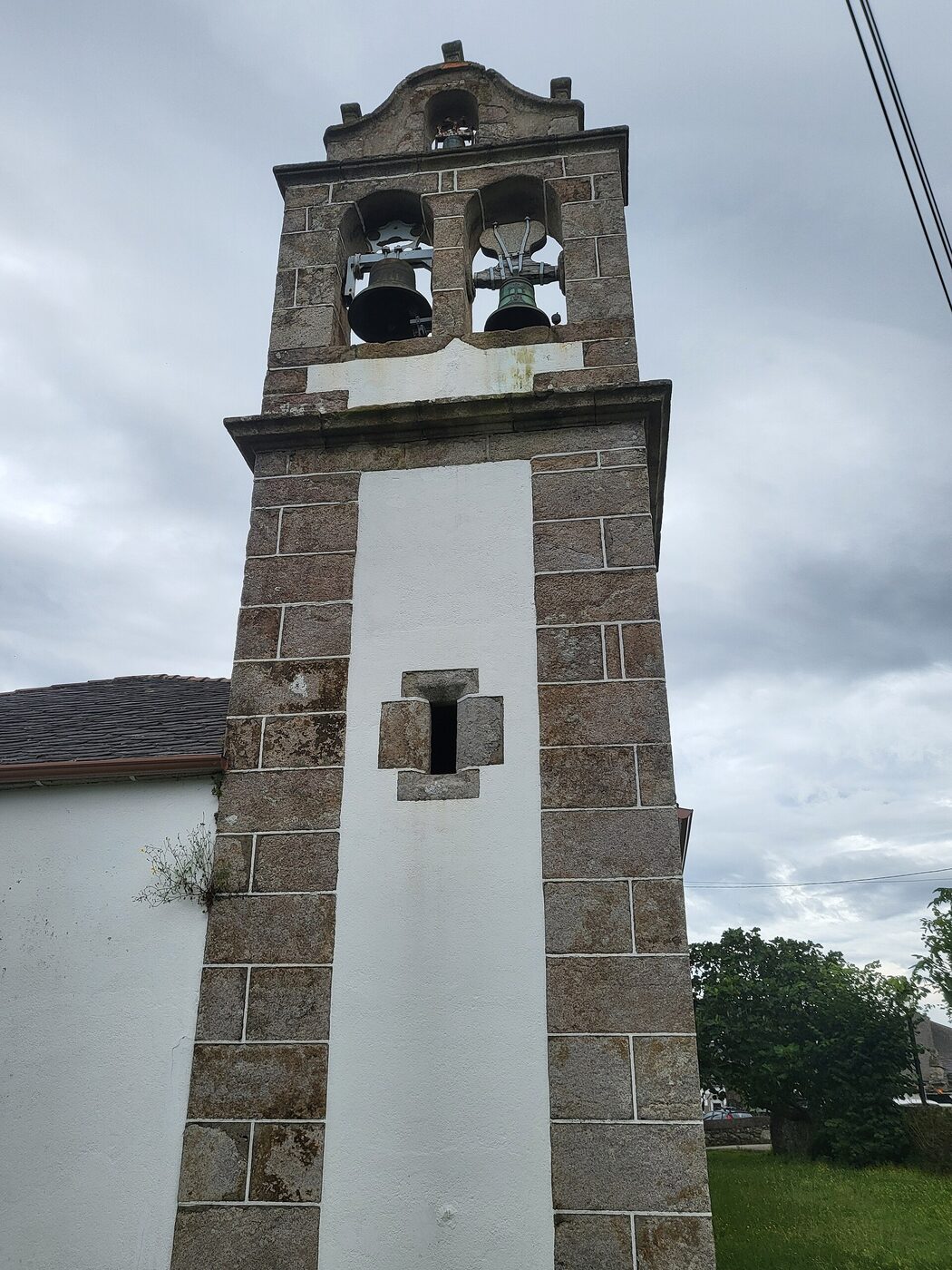 Igrexa de San Bartolo de Xove en Xove