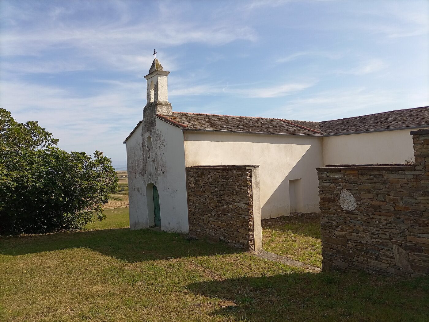 Capela de San Ramón da Devesa en Ribadeo
