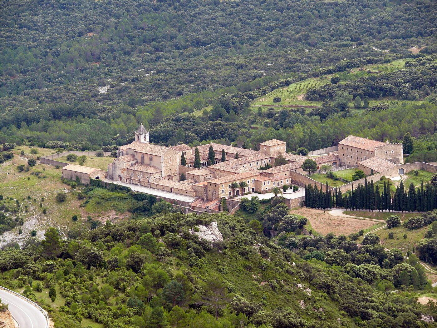 Monestir de Santa María de Benifassà en La Pobla de Benifassà