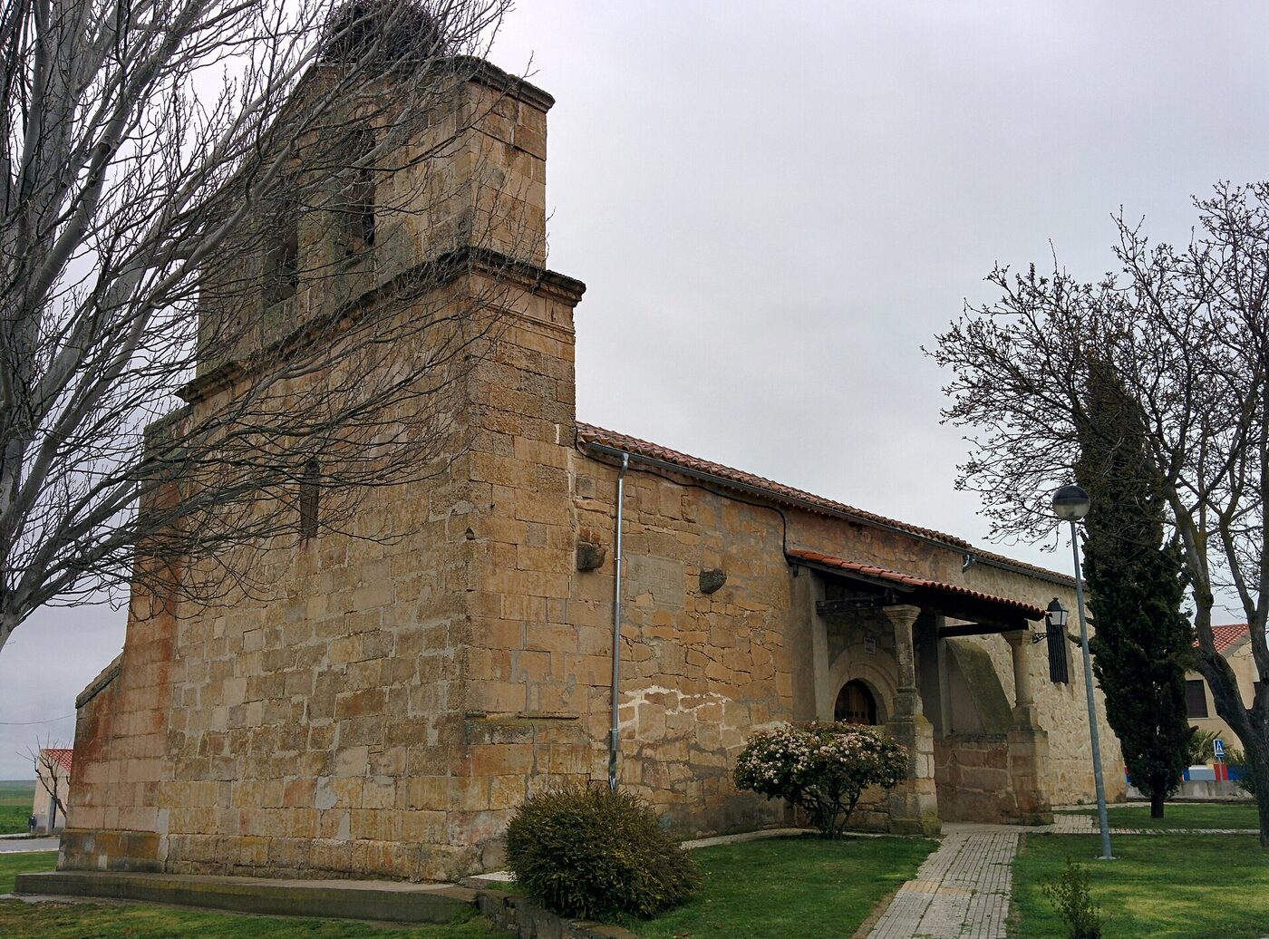 Iglesia de San Miguel en Monterrubio de Armuña
