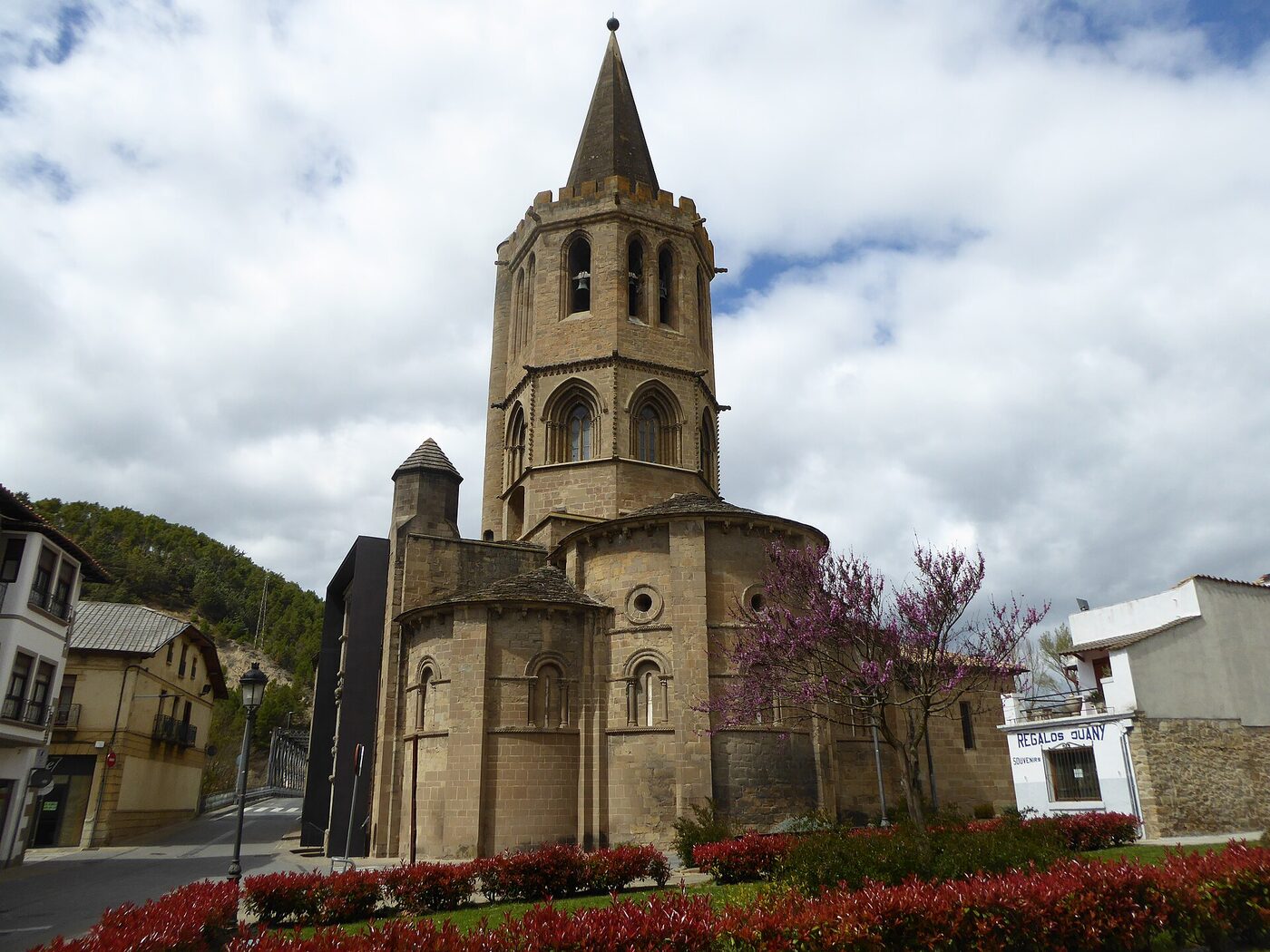 Andre Maria Erregina eliza en Sangüesa