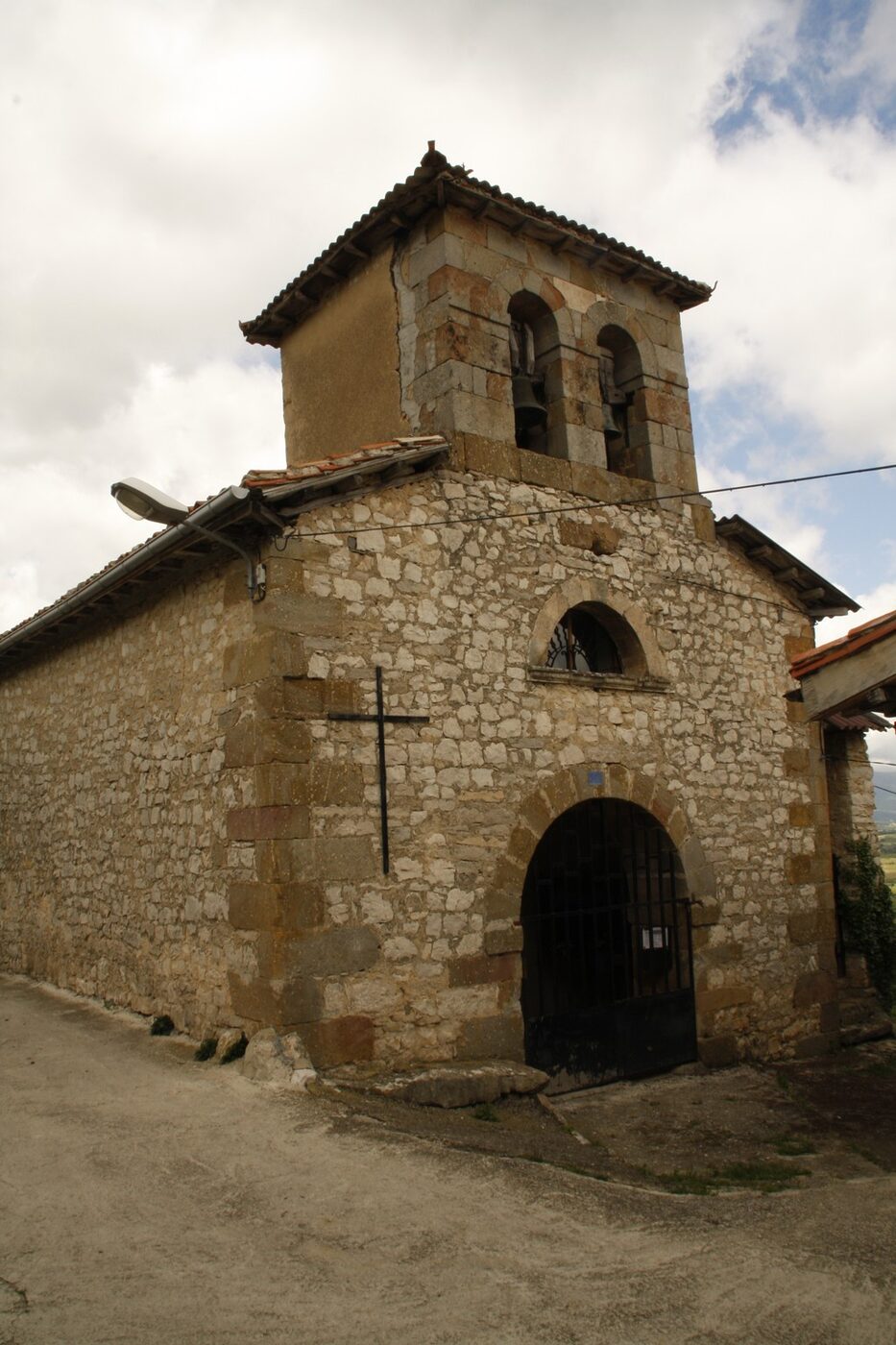 Iglesia de San Gervasio y San Protasio en Merindad de Montija