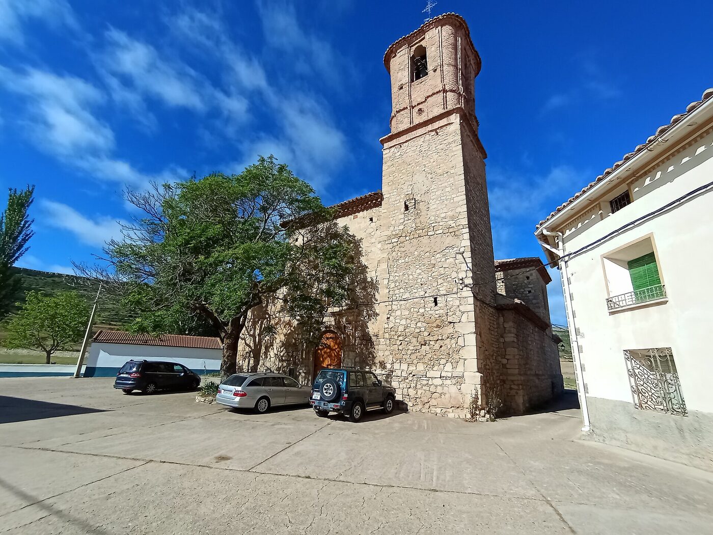 Iglesia Parroquial de San Bartolomé en Anadón