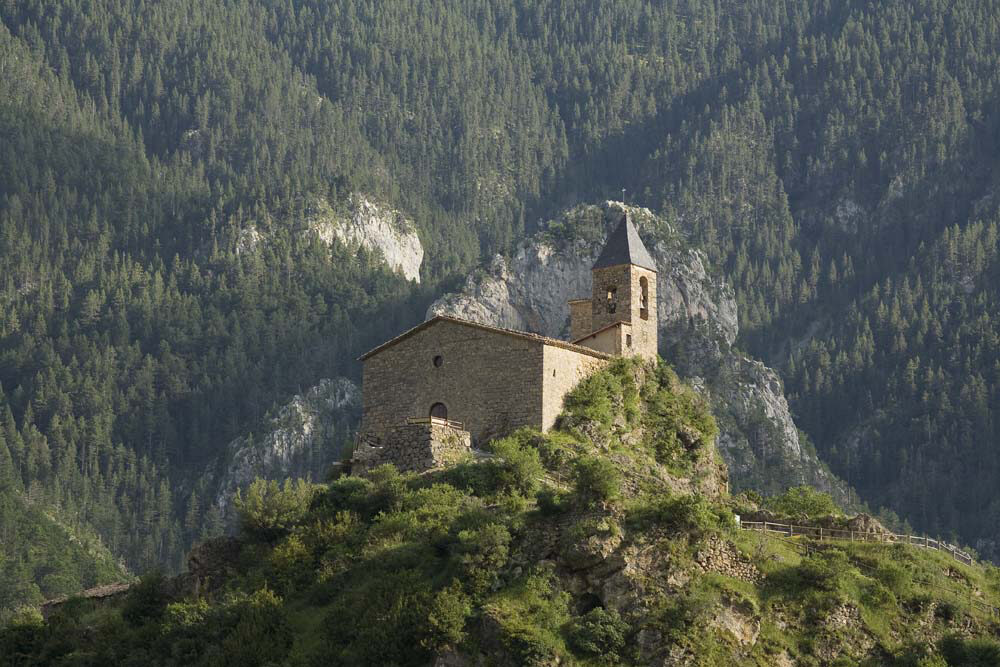 Santa Maria i Sant Bernabé en Josa i Tuixén
