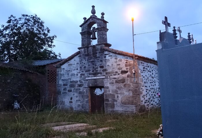 Igrexa de Santaia de Serantes