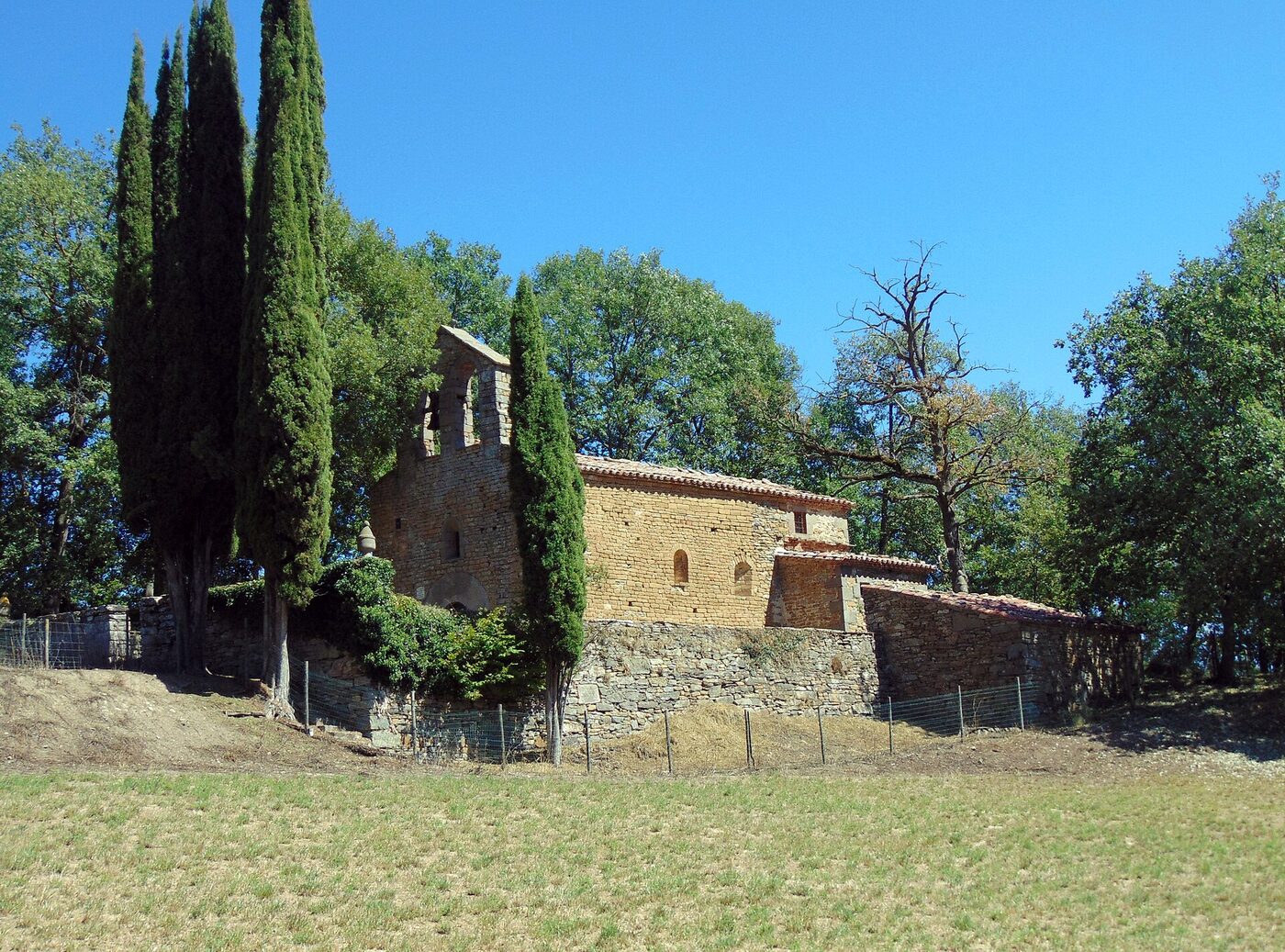 Sant Llorenç Dosmunts en Rupit i Pruit
