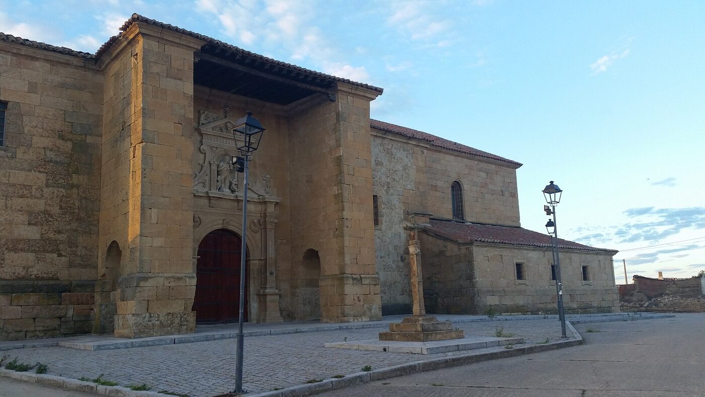 Iglesia de San Cornelio y San Cipriano en Villaverde de Guareña