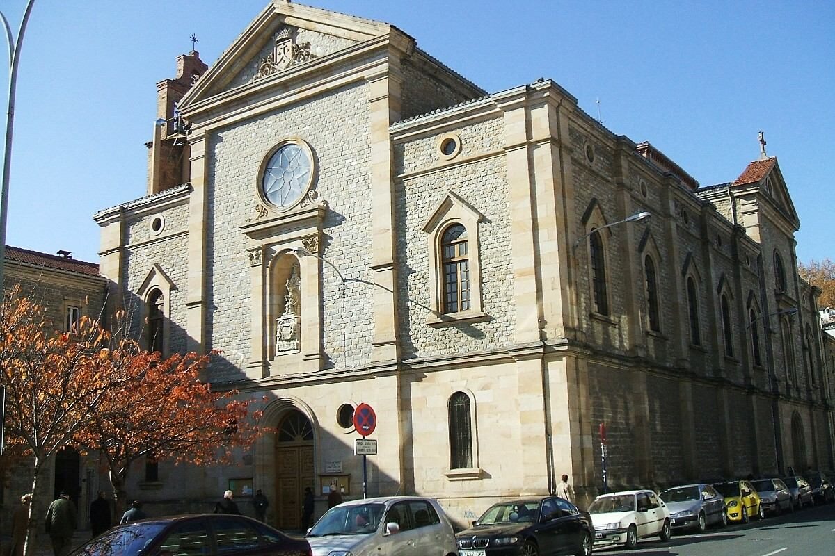El Carmen eliza en Vitoria