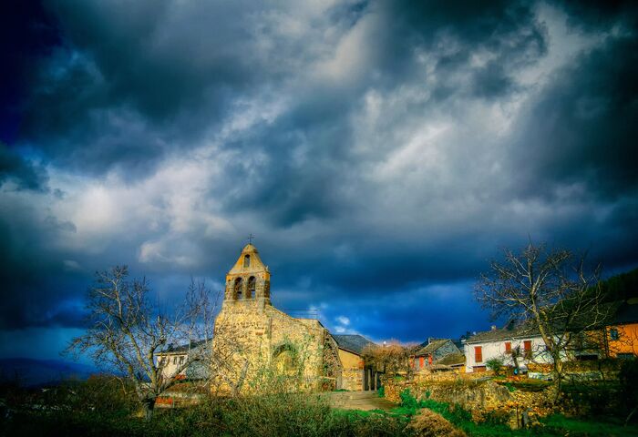 Iglesia de Santa Colomba de Castropodame