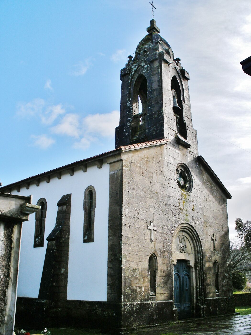Igrexa de Santiago de Buxán en Val do Dubra