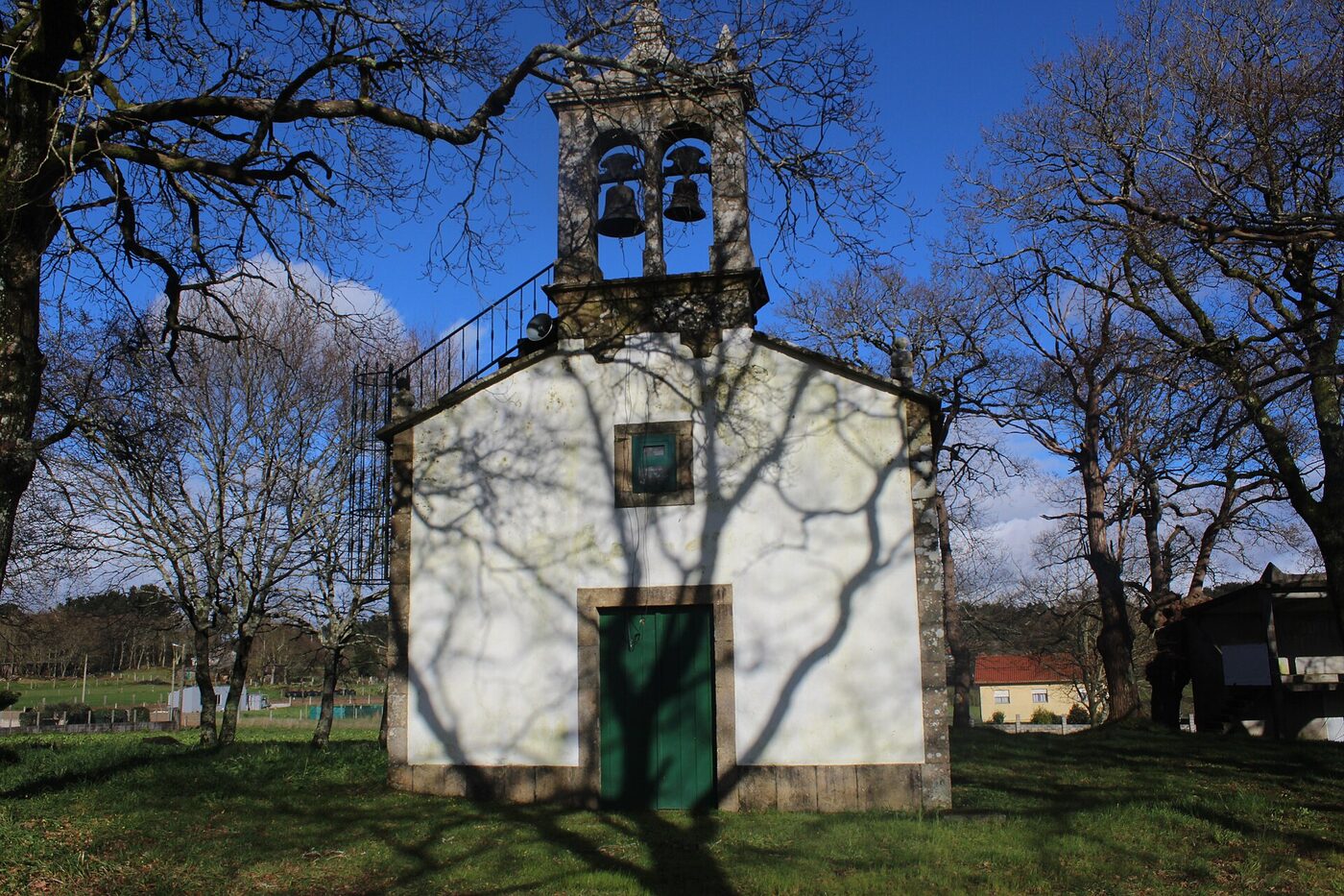 Capela de San Román en Oroso