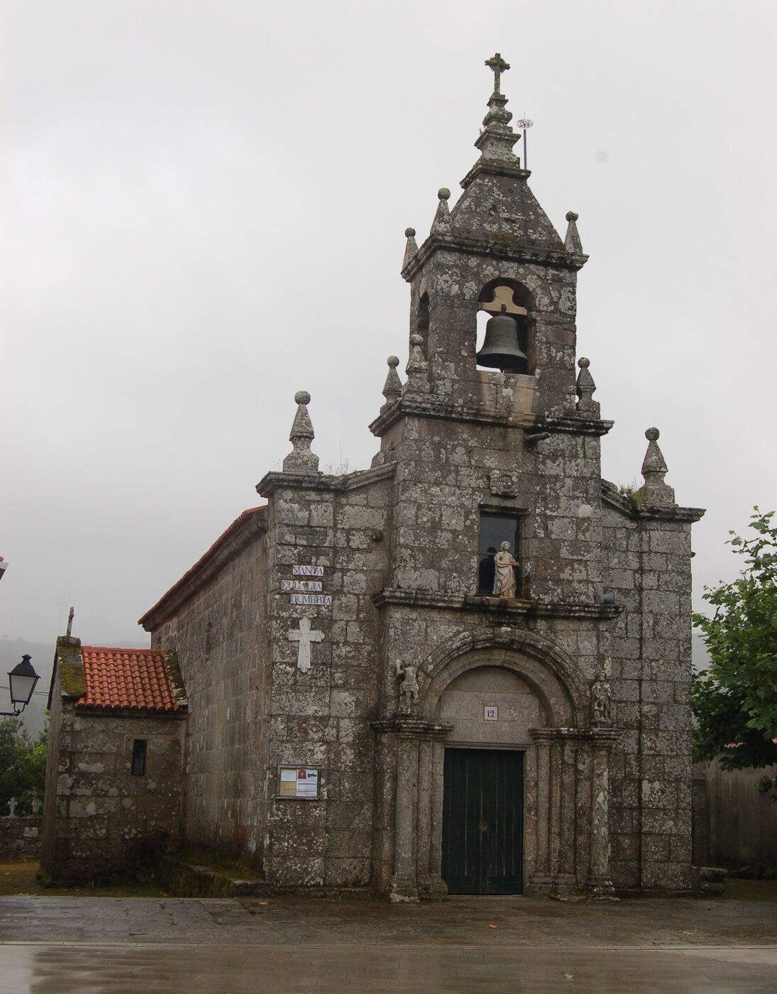 Igrexa de Santa Baia de Dumbría en Dumbría